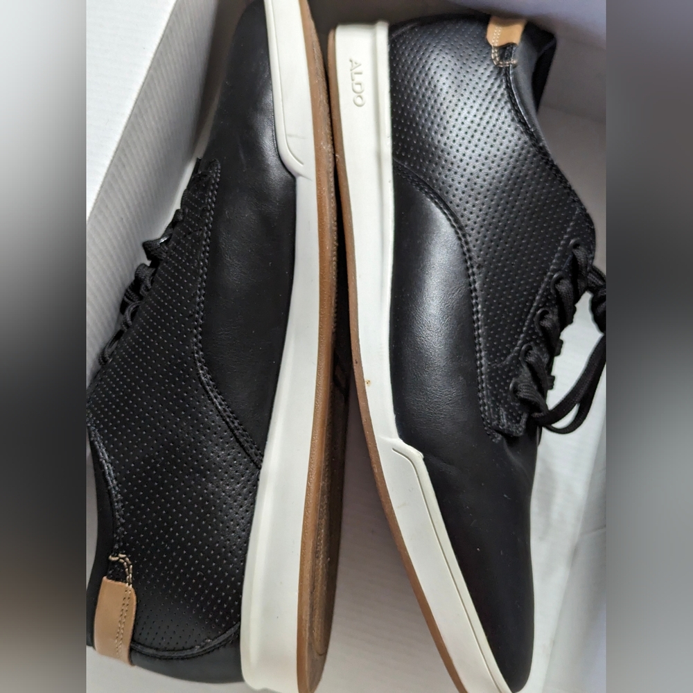 Men's Aldo shoes size 10